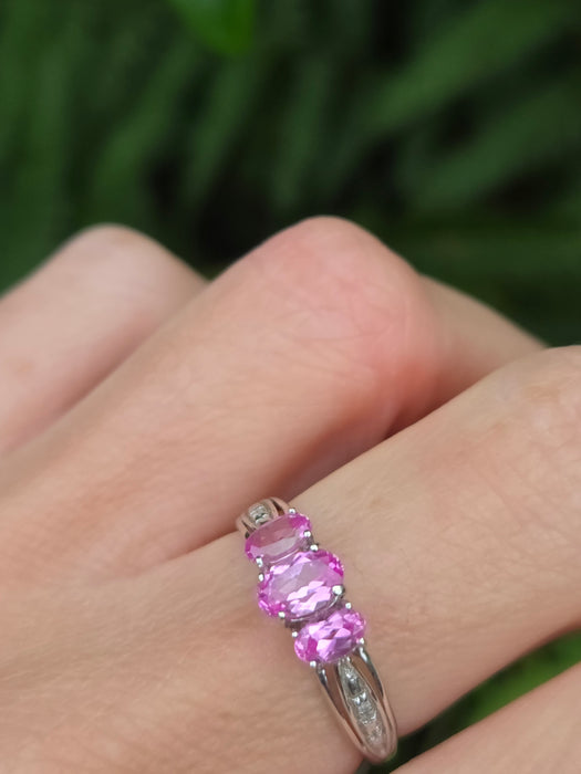 2163 :Vintage: 9ct White Gold Pink Sapphires Diamonds Ring- Petite, sparkling beauty