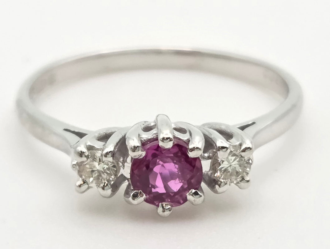 2357: Vintage; 18ct White Gold Ruby Round Full Cut Diamonds 3- Stone Straight Ring- From 1978