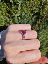 Cargar imagen en el visor de la galería, 1411: Vintage: 9ct White Gold Rich Red Ruby Diamonds Dress Ring- crisp, clean , eye candy
