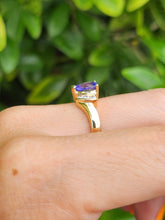 Cargar imagen en el visor de la galería, 2138: Vintage: 14ct Gold Violet Blue Pear-Cut Tanzanite Natural Diamonds Ring- Lovely cut and colour
