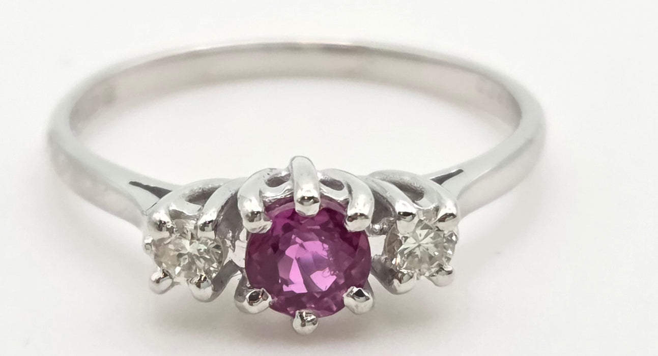 2357: Vintage; 18ct White Gold Ruby Round Full Cut Diamonds 3- Stone Straight Ring- From 1978