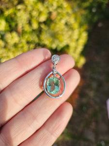 1621: Vintage: 18ct White Gold Green Sapphire Diamonds Pendulum Pendant- simply gorgeous