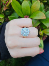 Load image into Gallery viewer, 0728: Vintage; 9ct Gold Blue Aquamarines Flower Head Cluster Ring
