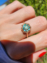 Cargar imagen en el visor de la galería, 1505: Vintage: 9ct Gold Petite Turquoise Daisy Ring - Flower Power- From 1970
