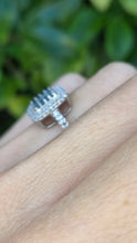 Cargar imagen en el visor de la galería, 2117 Vintage: 9ct White Gold Blue &amp; White Natural Diamonds Encrusted ring
