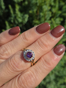 2087: Vintage: 9ct Gold lilac Amethyst Natural Diamonds Dress Ring