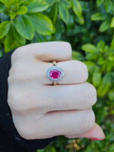 0767: Vintage: 18ct Gold Pink Ruby 45 Diamonds Dress Ring- gorgeous