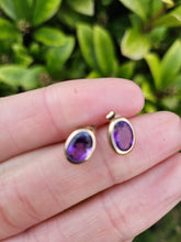 Load image into Gallery viewer, 1332:Vintage: 9ct Gold Purple Amethyst Stud Earrings
