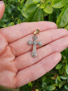 7303: Vintage:9ct Yellow Gold White Gold Diamonds Cross Pendant- lovey design and sparkle