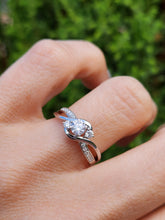 Cargar imagen en el visor de la galería, 1784: Vintage; 9ct White Gold Diamonds Crossover Ring- natural, sparkly eye candy
