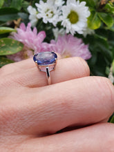 Load image into Gallery viewer, 7220:Vintage Rare: 10ct White  Gold Colour Change Blue Fluorite Cocktail Ring- lovely cut and colour array
