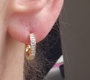 2094: Vintage; 18ct Gold 24 Natural Diamonds Hooped Earrings- petite, sparkling, beautifully crafted.