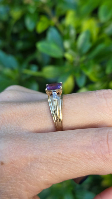 6452: Vintage; 9ct Gold Emerald Cut Lilac Amethyst Diamonds 3-Stone Ring