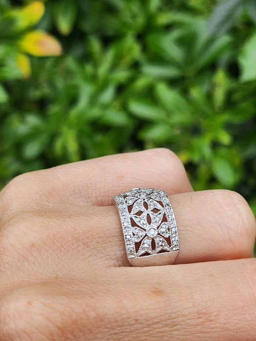1752: Vintage: 9ct White Gold Openwork 39 Natural Diamonds Statement Ring- Eye candy