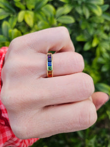 0411: Vintage: 18ct Gold 7 Gemstones Channel Set Stacker/Dress Ring- vivid, vibrant, rainbow