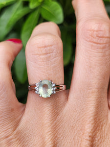 1785: Vintage: 9ct White Gold Mint Green Paraiba Tourmaline Glacier Topaz Dress Ring- crisp, clean, eye-candy