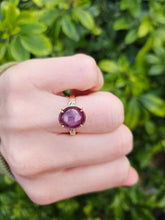 Load image into Gallery viewer, 0472: Vintage: 9ct Gold Cabochon Star Ruby Diamonds Ring - exquisite
