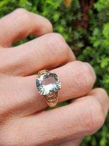 1782: Vintage: 9ct Gold Cushion Cut Mint Green Quartz Ring- lovely cut and colours