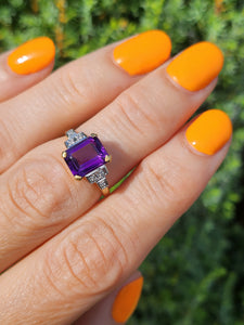 0516: Vintage 18ct Gold Emerald Cut Amethyst 6 Diamonds Trefoil Set Ring- Date-Mark 1967