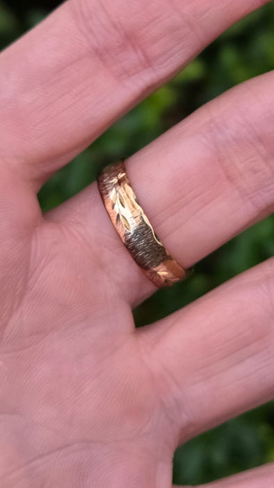 Vintage: 9ct Three-Colour Gold Russian-Inspired Wedding Band — From 1993