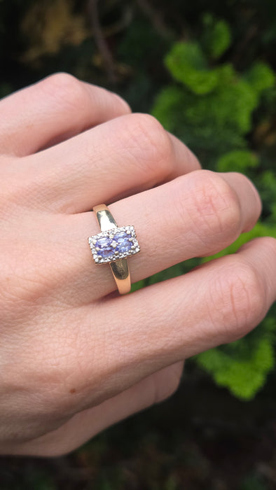 6366 Vintage: 9ct Yellow Gold Tanzanite & Diamond Geometric Ring