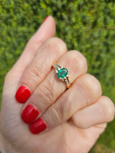 Load image into Gallery viewer, 1609: Vintage: 14ct Gold Emerald Diamonds Ring- petite, sparkling and cute
