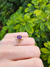 Load image into Gallery viewer, 0725: Vintage: Extraordinary 9ct Gol Round Cut Amethyst Ring - Date-Mark 1970
