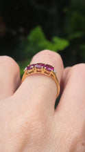 Load image into Gallery viewer, 2540- Vintage: 9ct Gold Purple Amethyst Diamonds Trilogy Ring
