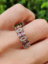 Cargar imagen en el visor de la galería, 1779: Vintage: 9ct Gold Lilac Amethysts Diamonds Openwork Ring- Lovely
