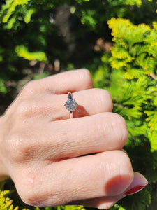 1702: Vintage: 14ct White Gold Brilliant Cut Diamond Solitaire; sparkling natural diamond