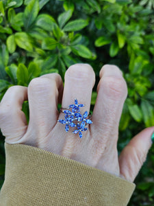 0461: Vintage: 9ct White Gold Marquise Cut Tanzanites Floral Cocktail Ring-FAB