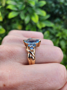 0377: Vintage; Statement 9ct Gold  7 Swiss Blue Topaz Cocktail Ring-