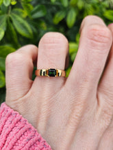 Load image into Gallery viewer, 1035: Vintage: 9ct Gold Princess Cut Green Garnet Solitaire Ring- gorgeous colour
