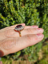 Load image into Gallery viewer, 1368: Vintage: 18ct Gold Pyrobe Garnet Diamonds Flower Head Ring- exceptional
