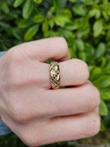 1297: Vintage: 9ct Gold 17 Black Diamonds Ring- sparkling symmetry