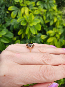 0771;Vintage: 9ct Gold 17 Rich Red Garnets Flower Head Ring- mature hues,