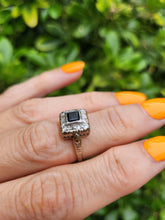 Cargar imagen en el visor de la galería, 6141: Vintage: 18ct Gold &amp; Platinum Art Deco Blue Sapphire 12 Natural Diamonds Panel Ring
