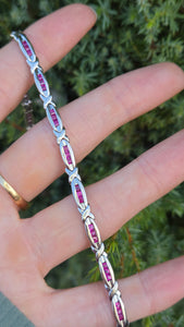 2221 Vintage: 18ct White Gold Princess Cut Rubies Link Bracelet (18.5cm)