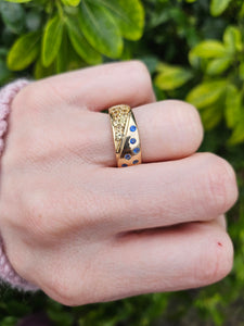 1308: Vintage: Statement 9ct Gold Yellow Sapphires Blue Sapphires Ring- reassuring weight