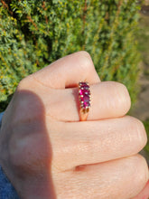 Cargar imagen en el visor de la galería, 1173: Vintage: Rare - 9ct Gold 5-Stone Rubies Scroll Set Ring

