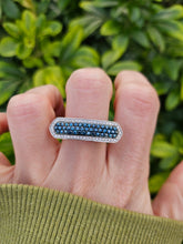 Load image into Gallery viewer, 0432 Vintage: 9ct White Gold Blue &amp; White Diamonds Statement Ring
