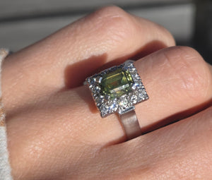 Vintage: 18ct White Gold Yellow Sapphire {3.15ct) Diamonds Cocktail Ring- Platinum Set