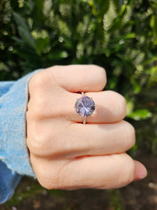 1478: Vintage: 9ct White Gold Round Cut Quartz 12 Diamonds Dress/Stacker Ring- lovely cut