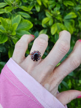 Load image into Gallery viewer, 0737: Vintage: 9ct Gold 11 Rich Red Garnets Cluster Ring- Date-Mark 1968
