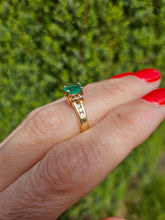 Load image into Gallery viewer, 1609: Vintage: 14ct Gold Emerald Diamonds Ring- petite, sparkling and cute
