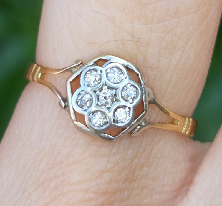 6533 Vintage: 18ct Yellow Gold Diamond Octagonal Cluster Ring — Art Deco