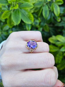 0894: Vintage: 9ct Gold Rich Purple Amethyst Cocktail Ring- superb