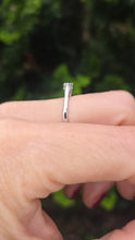 Load image into Gallery viewer, 2416: Vintage 9ct White Gold Round Full Cut Diamond Solitaire
