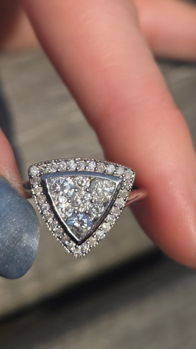 2847 Vintage: 9ct White Gold 37 natural Sparkling Diamonds (1ct)  Dress Ring