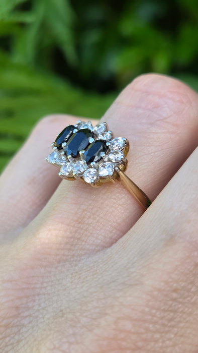 Vintage: 9ct Yellow Gold Sapphire & Simulated Diamond Cluster Ring